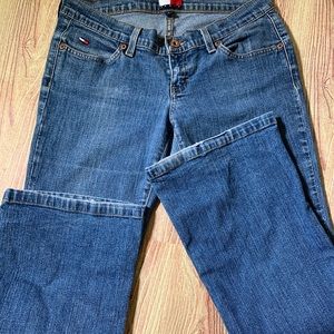 Vintage Y2K Tommy Hilfiger bootcut stretch jeans!